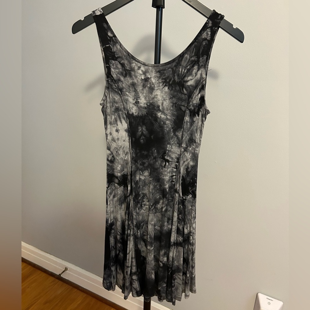 Black & Gray Tie-Dye Sleeveless Dress